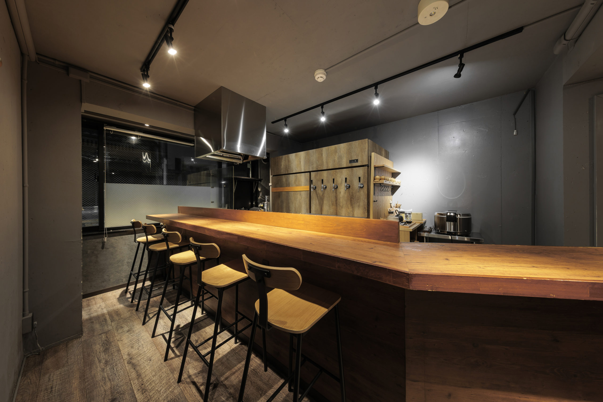 祇園 んてどん カウンター席